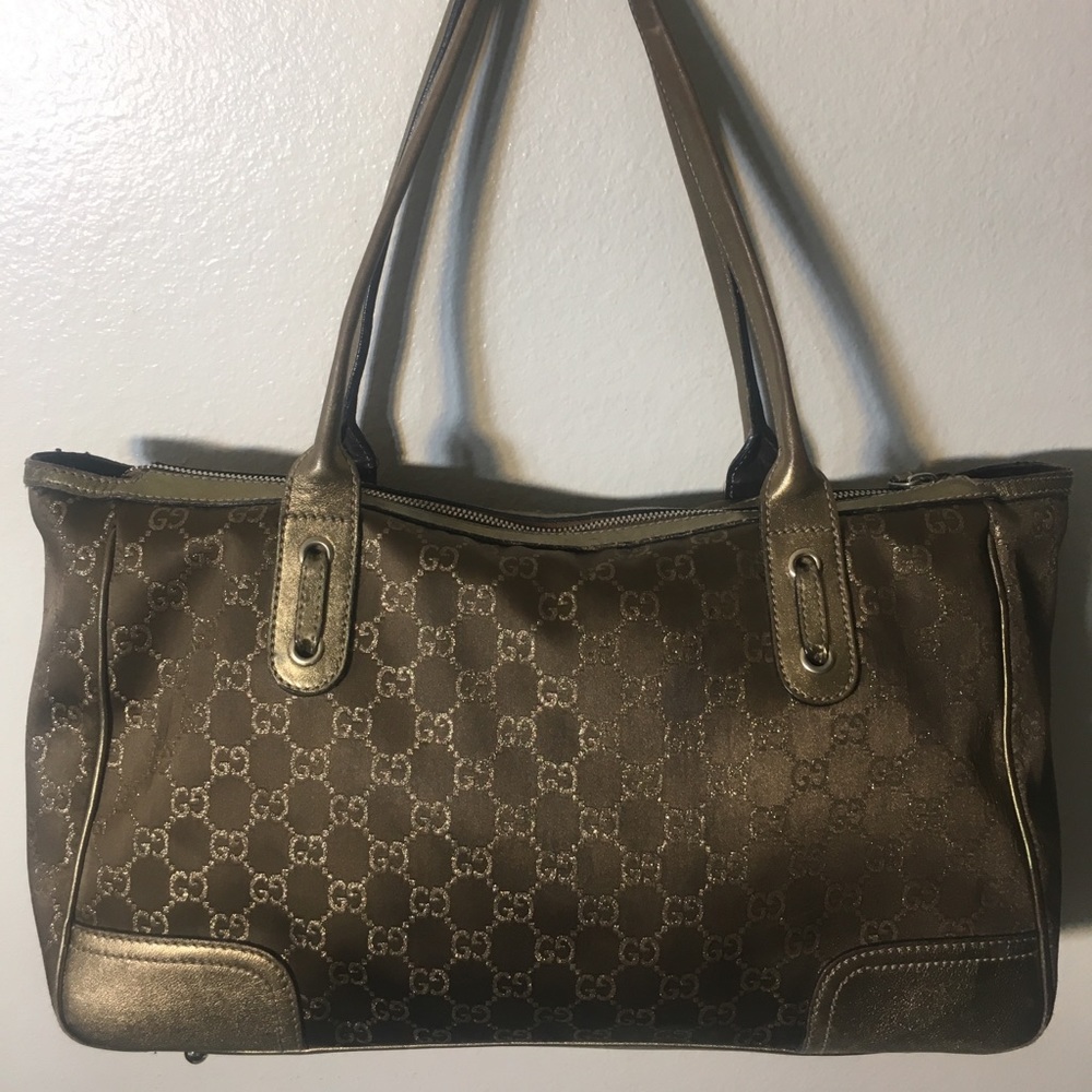 Metallic Gold Gucci Purse - Picture 2 of 8